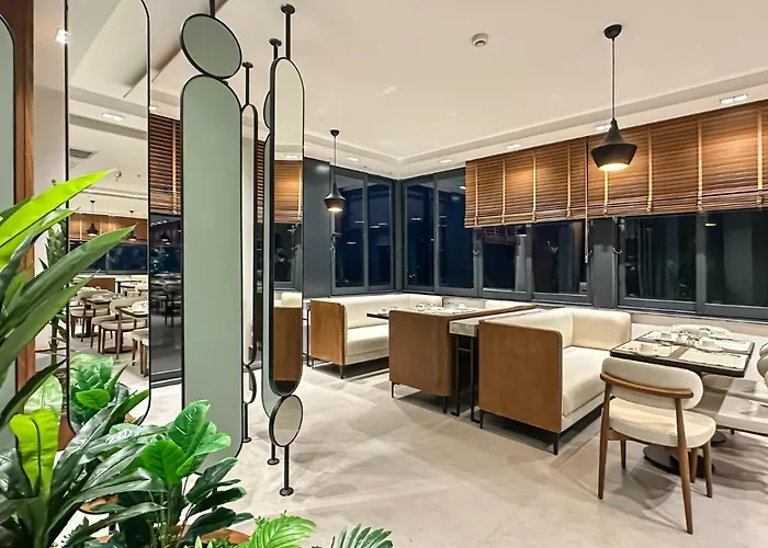 Solia Hotel